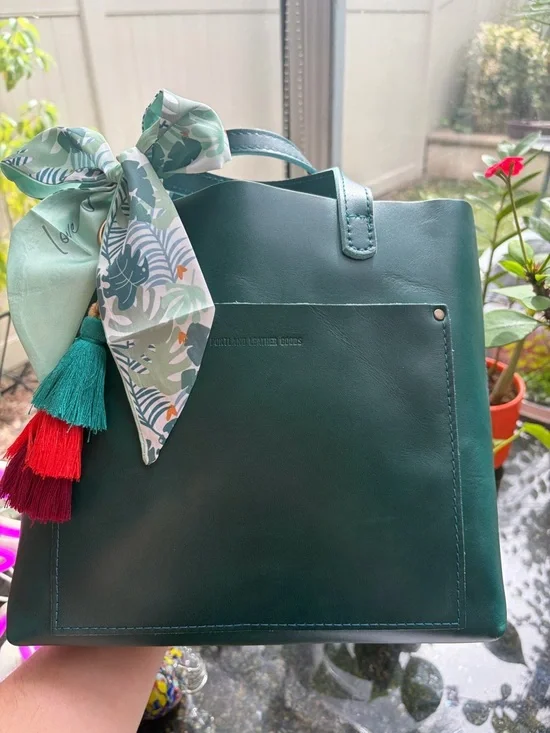 Portland Leather Caribbean Medium CB Tote - Retired 🏝️ - Picture 6 of 9